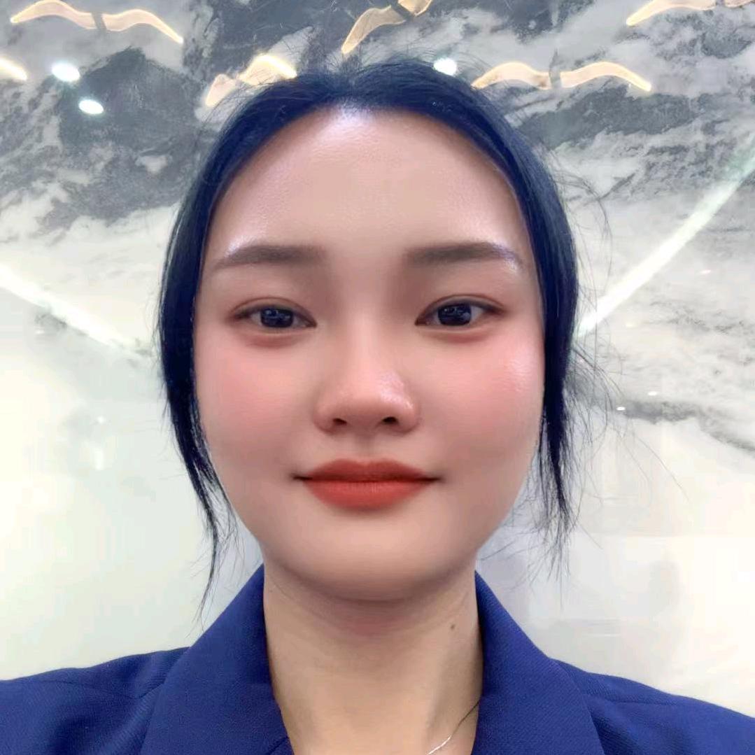 A房产经纪人张雪凤