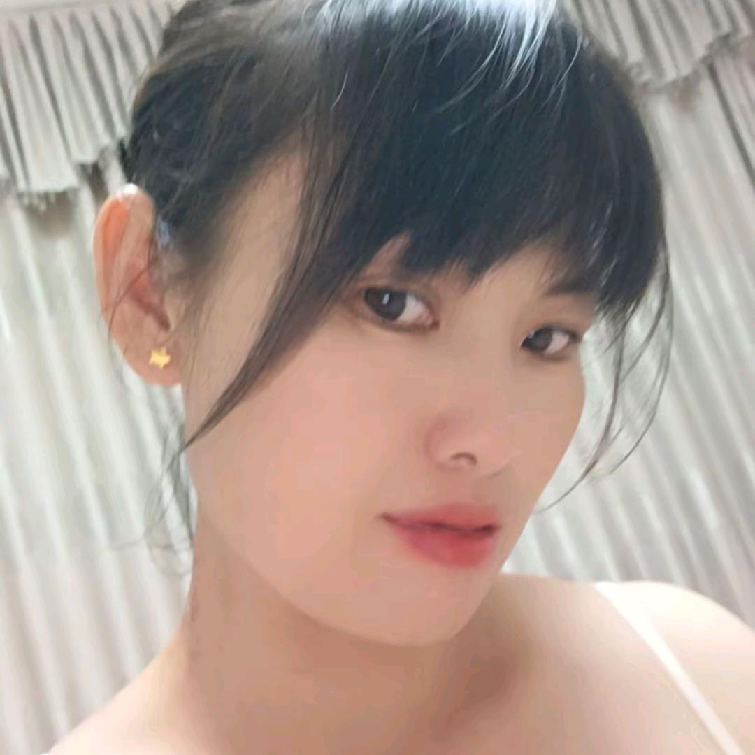 玲玲(˵¯͒〰¯͒˵)