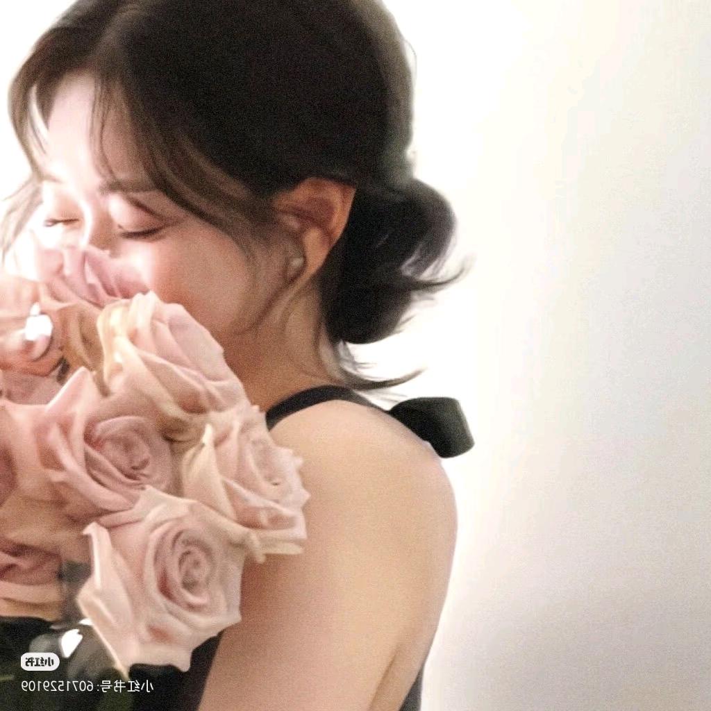 凌晨十二点的L.🌸