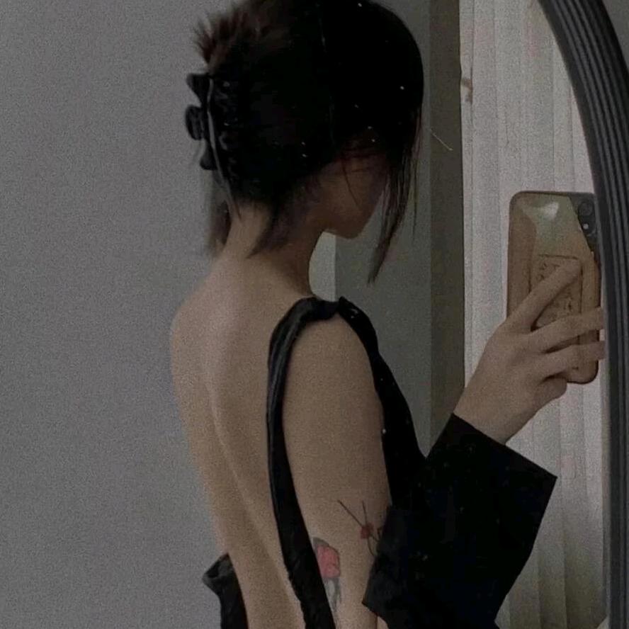 @忌千千