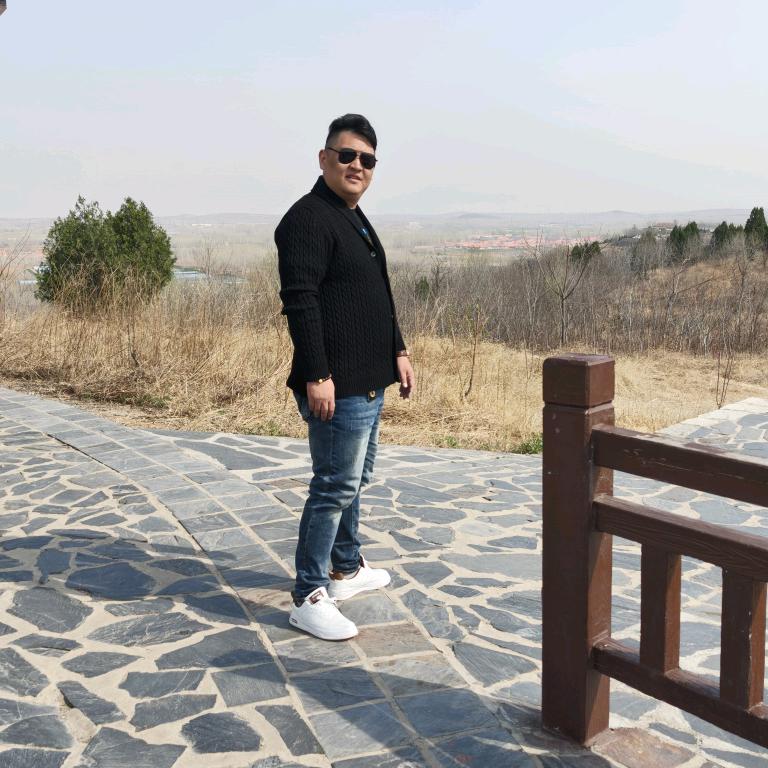 劉 佰萬