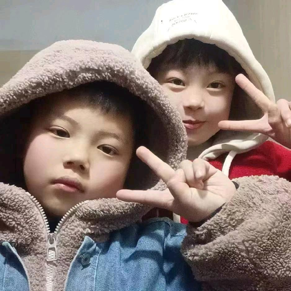 昊萱😘两个宝贝的麻麻要努力