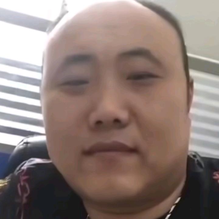 烫猪诺夫🌲🌴🥕🥕🇨🇺