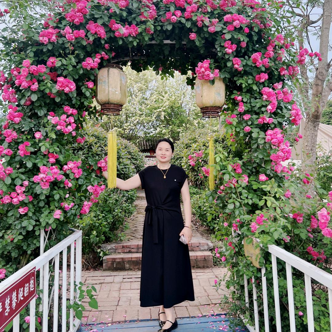 洪雅卖童鞋的刁姐