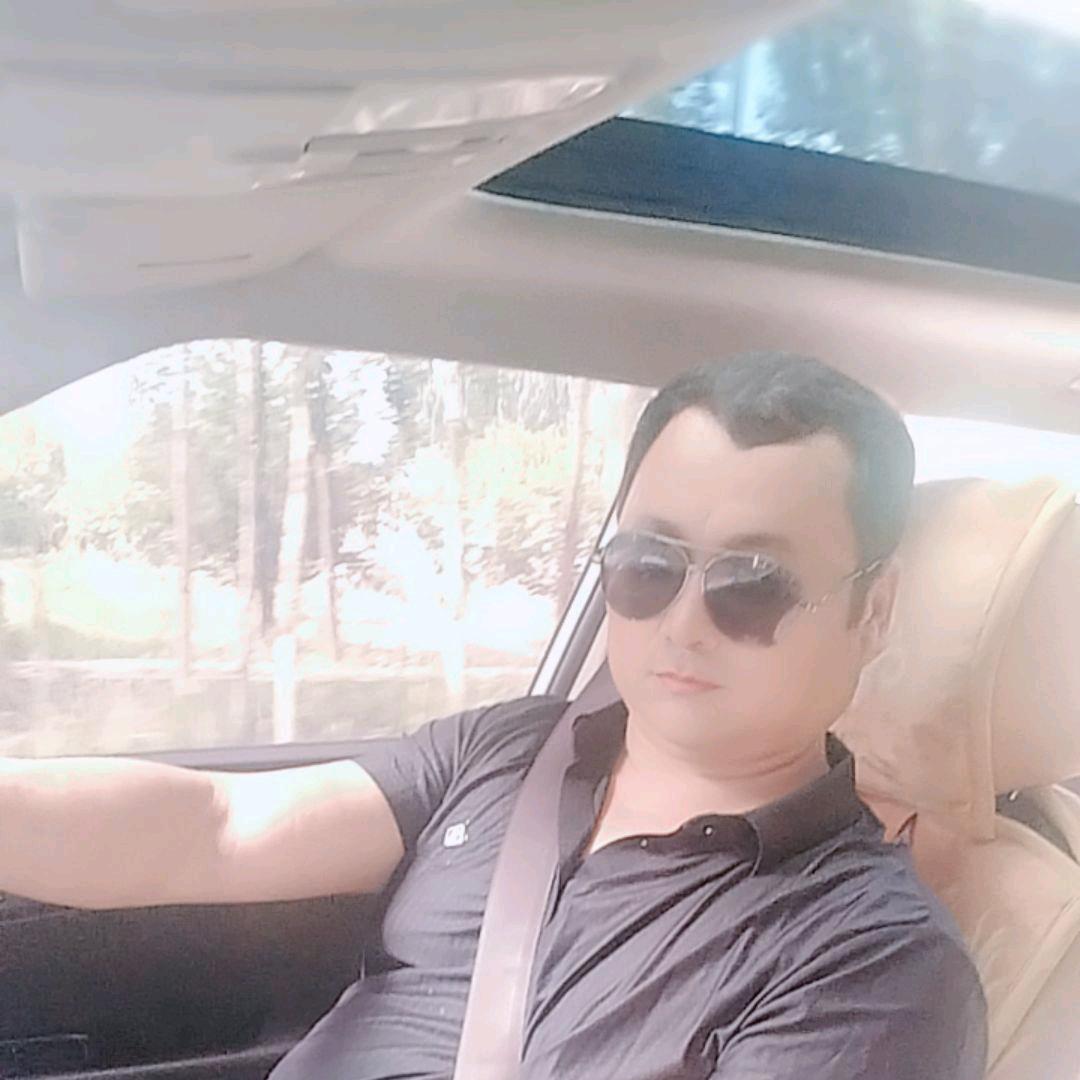 塔依尔江 80后