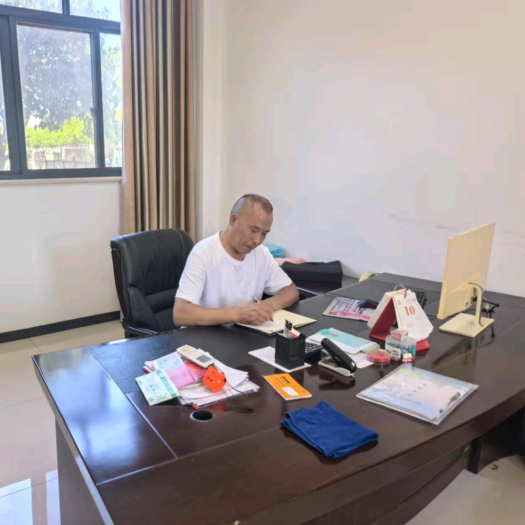 荆州豪驰市政材料业务总监：张发胜