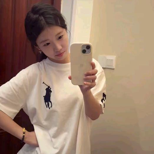 𝓨𝓸𝓷𝓰 . 情    、🪶