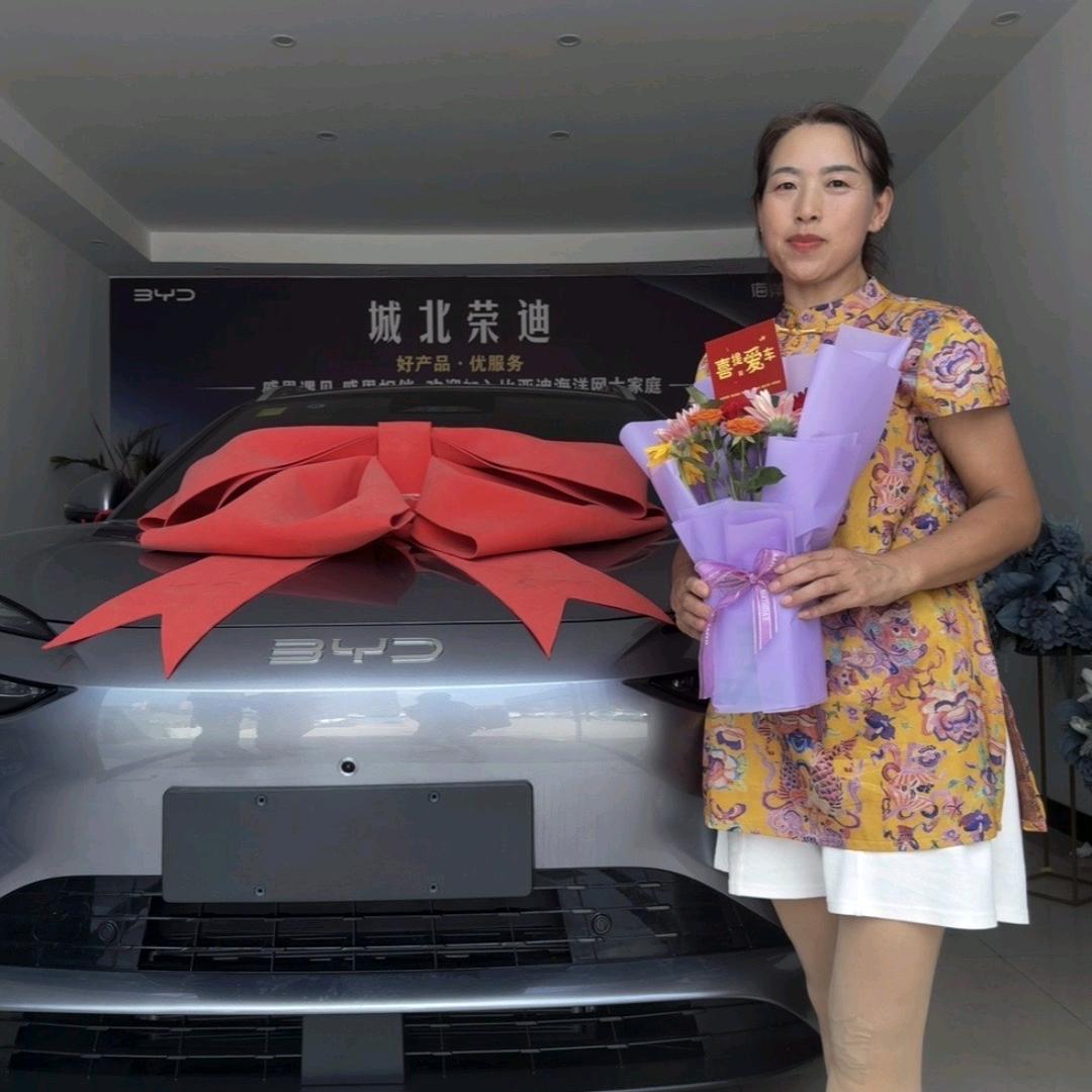 梦飞扬曳舞团秀姐姐！