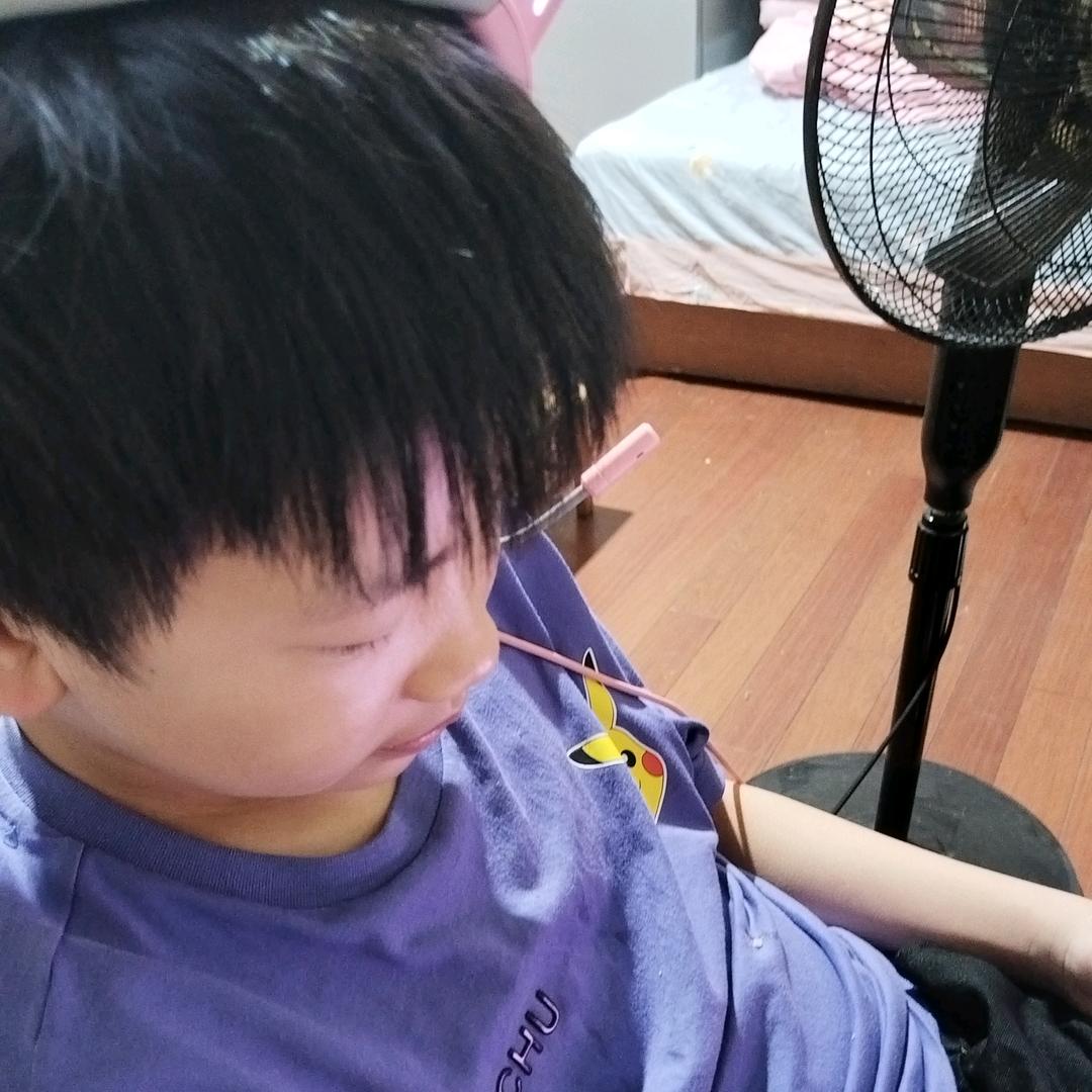 小张^