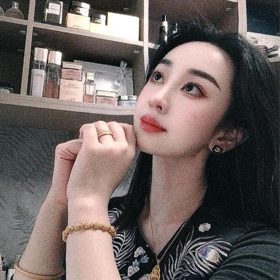 👑   冰 月 💎
