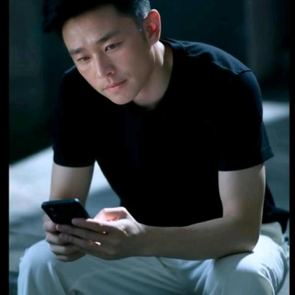板寸男