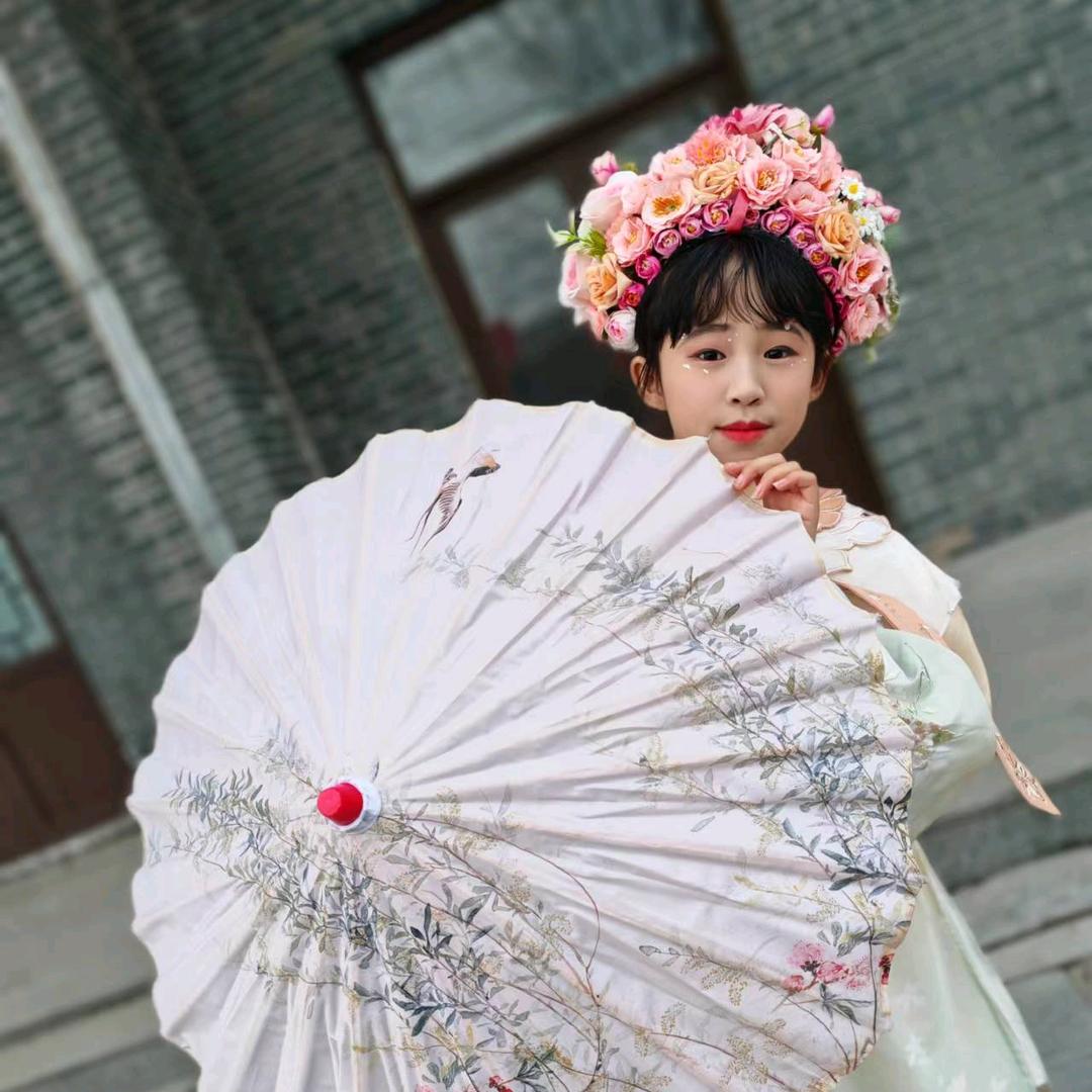 侯铄铄