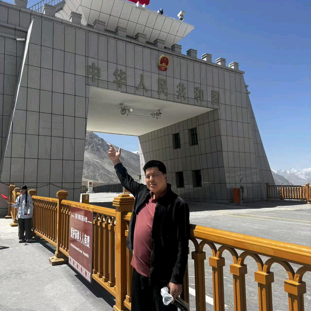 地力夏提江