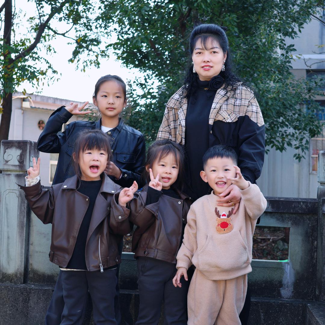 王家^O^姑娘☞拒绝私聊☜