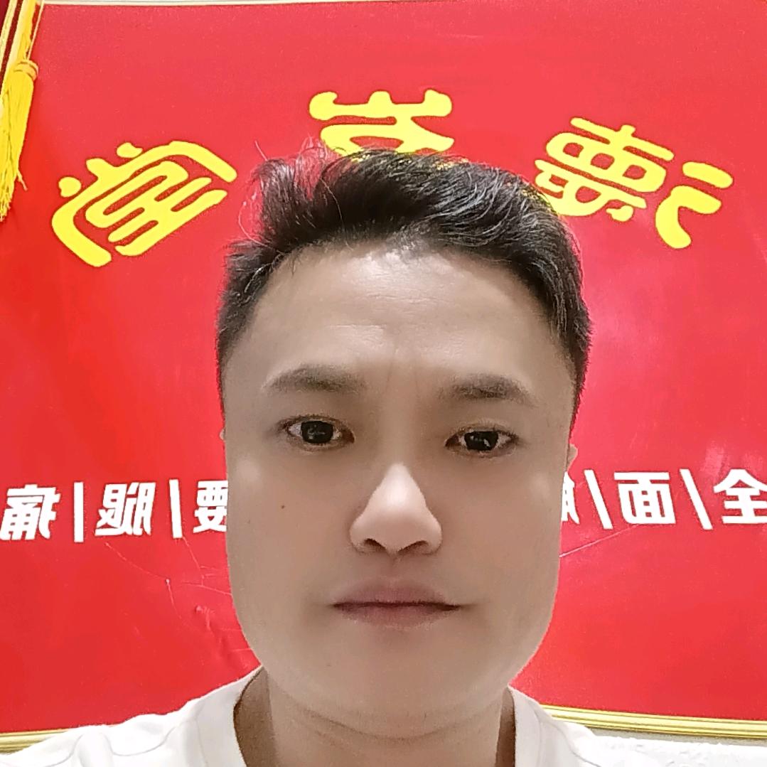 李润金