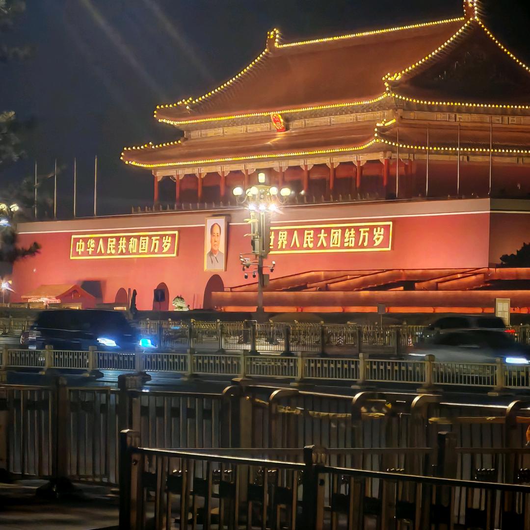 天生傲骨岂能输