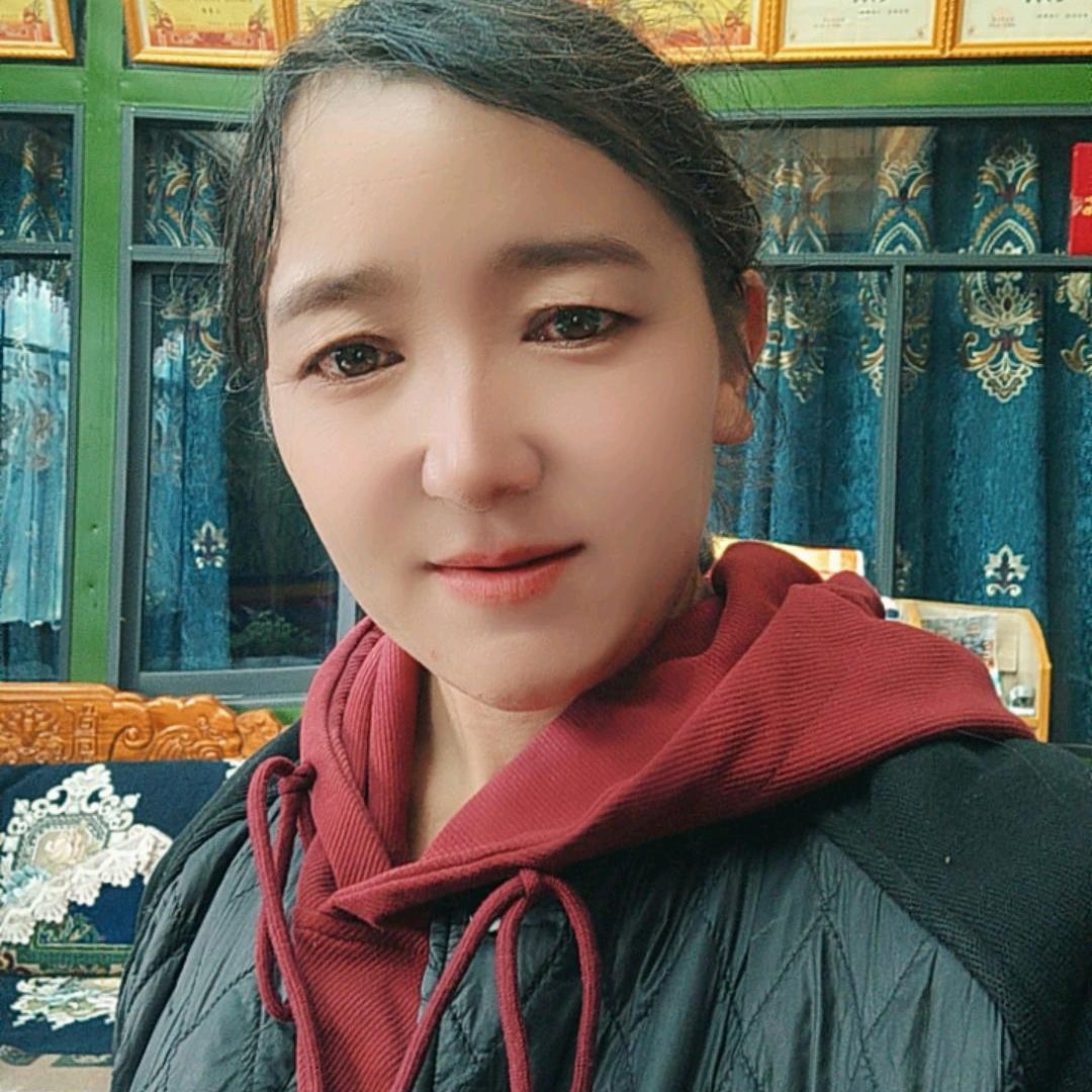 德吉。