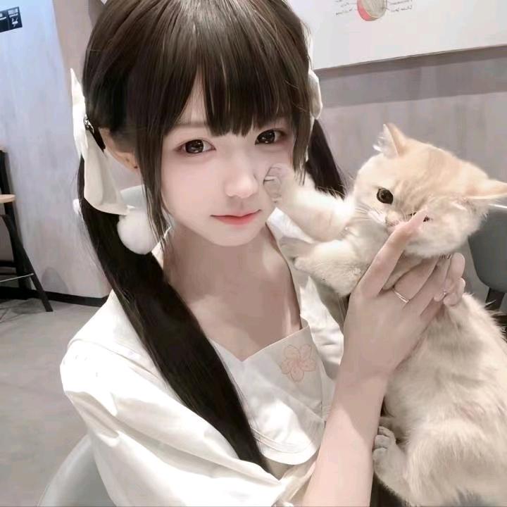 小桃兔兔₍˄·͈༝·͈˄*₎◞ ̑̑