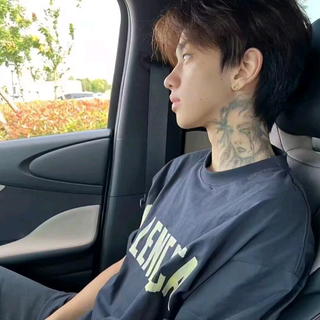 沐澈.