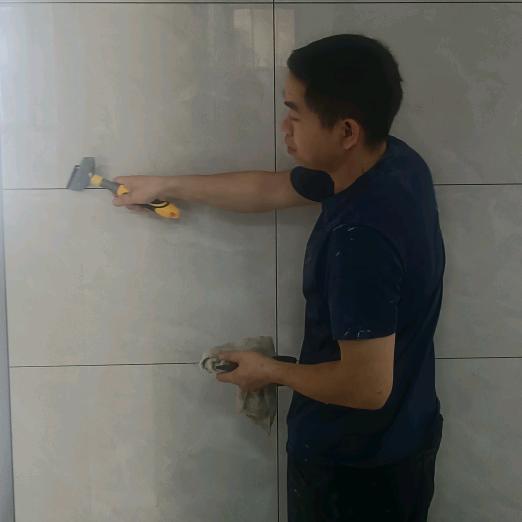 惠州小周，美缝，打胶