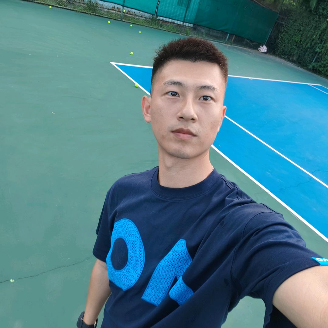 爱打网球的Jason
