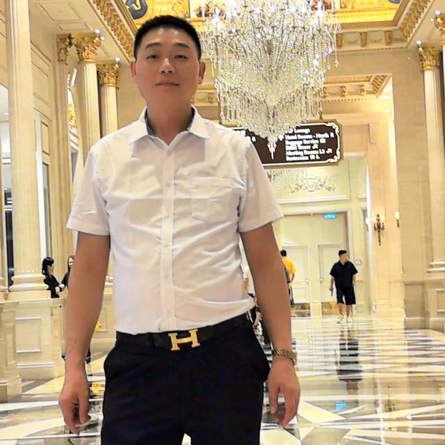 公益小哥哥