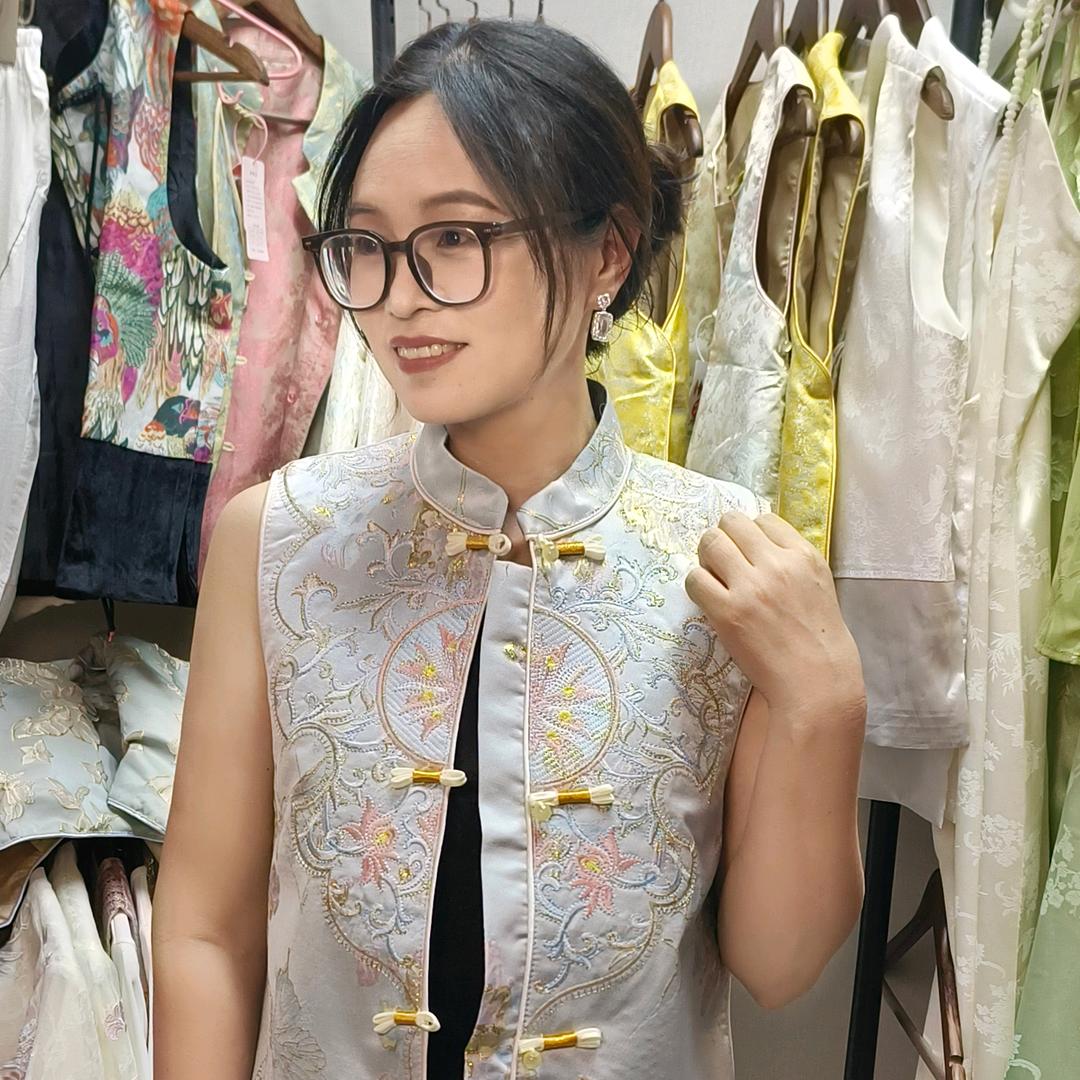 夏邑雨果个性服装创意屋