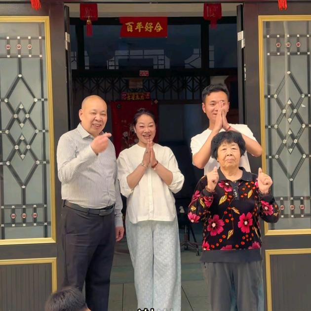 兄妹情深