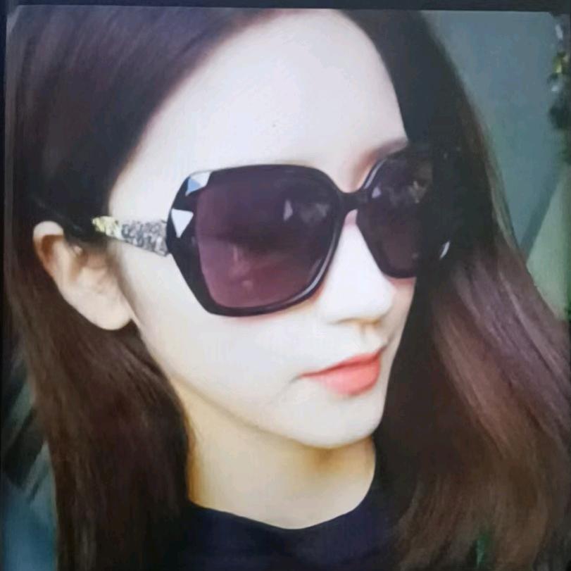 孤傲女王，冷艳是我的态度，独立是我的选择