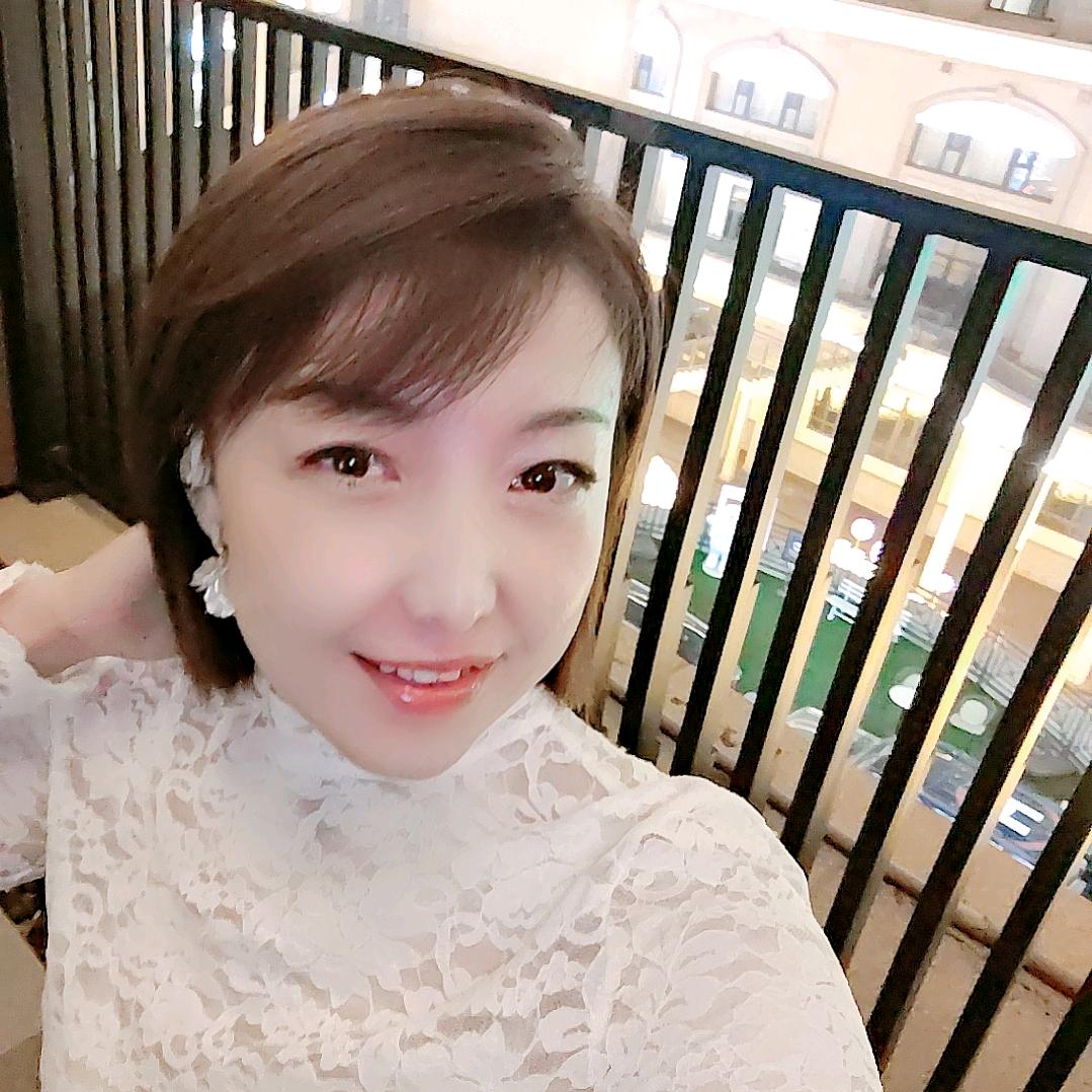 杨洛儿
