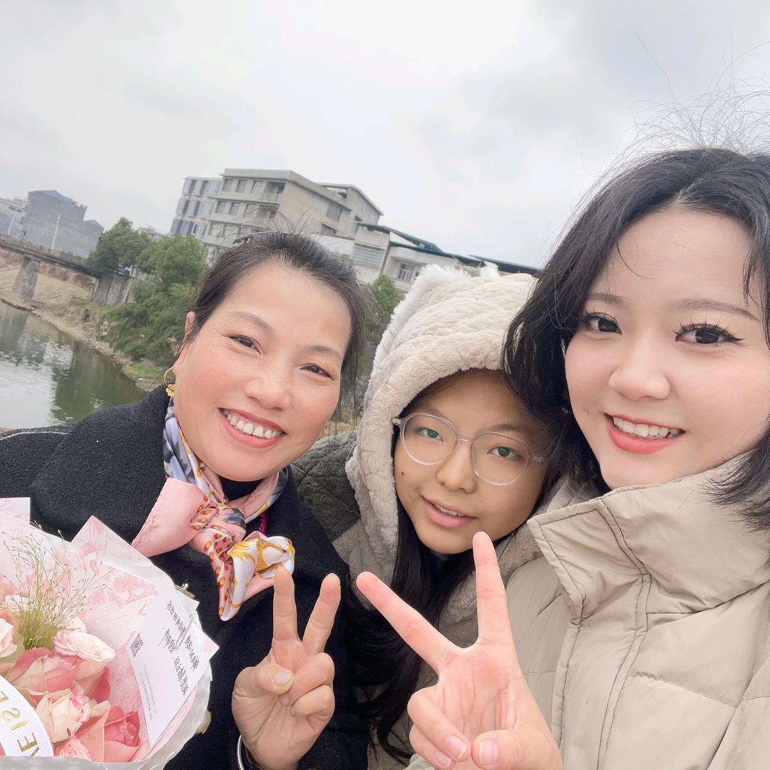 觉得幸福更多😊