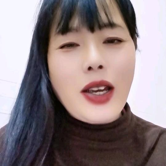 幸福一家人。