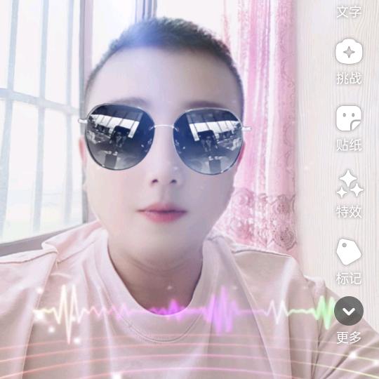 与你擦肩而过。