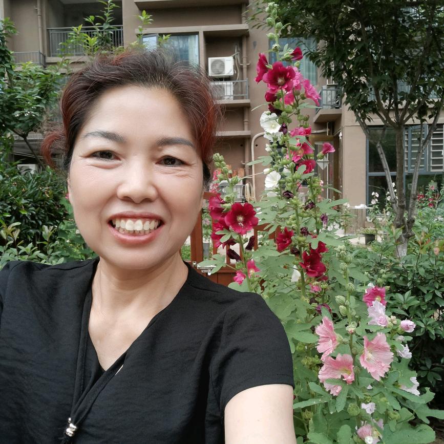 齐玉芳，，