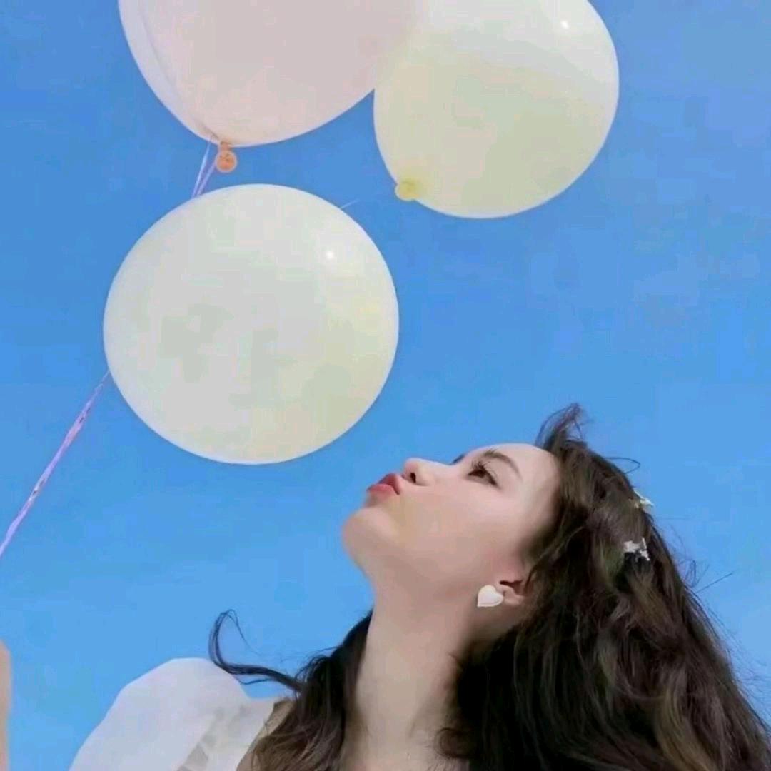-爱😻