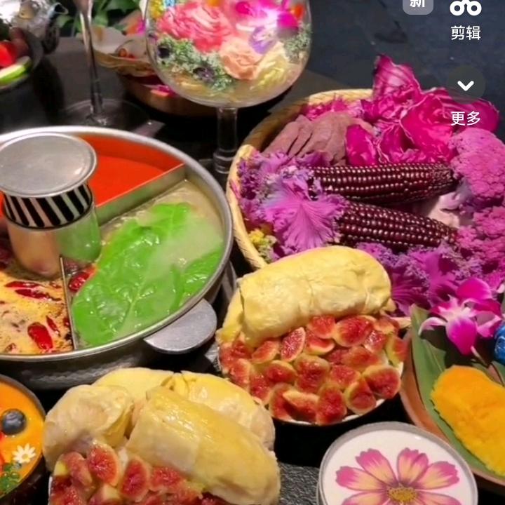 吃喝玩乐小分队