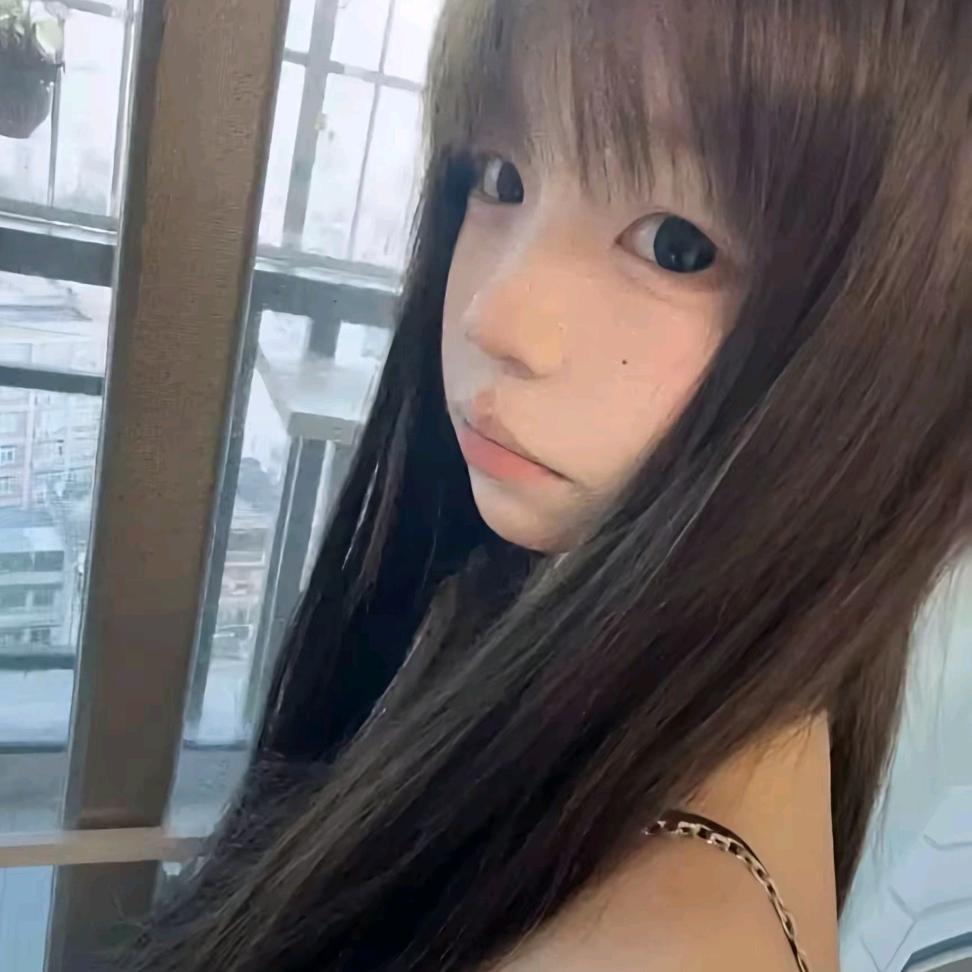 $小咩ᶻ  ฅ