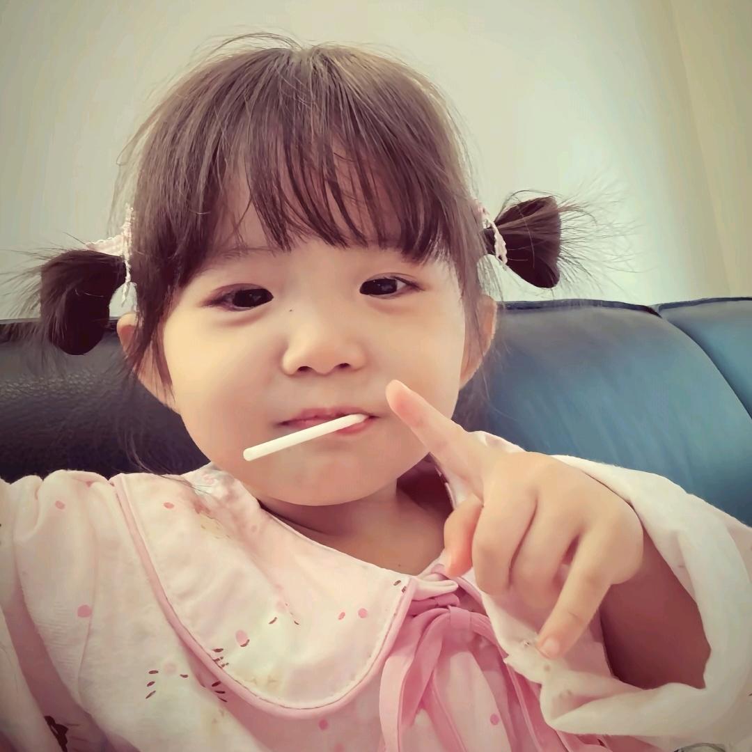 染染不想笑