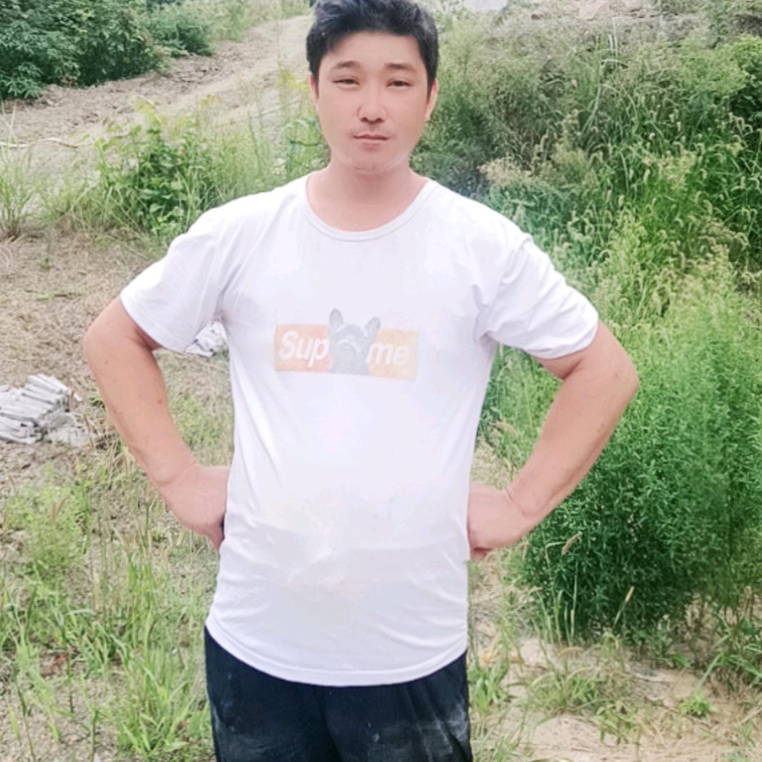 彬歌，爱好唱歌🎤