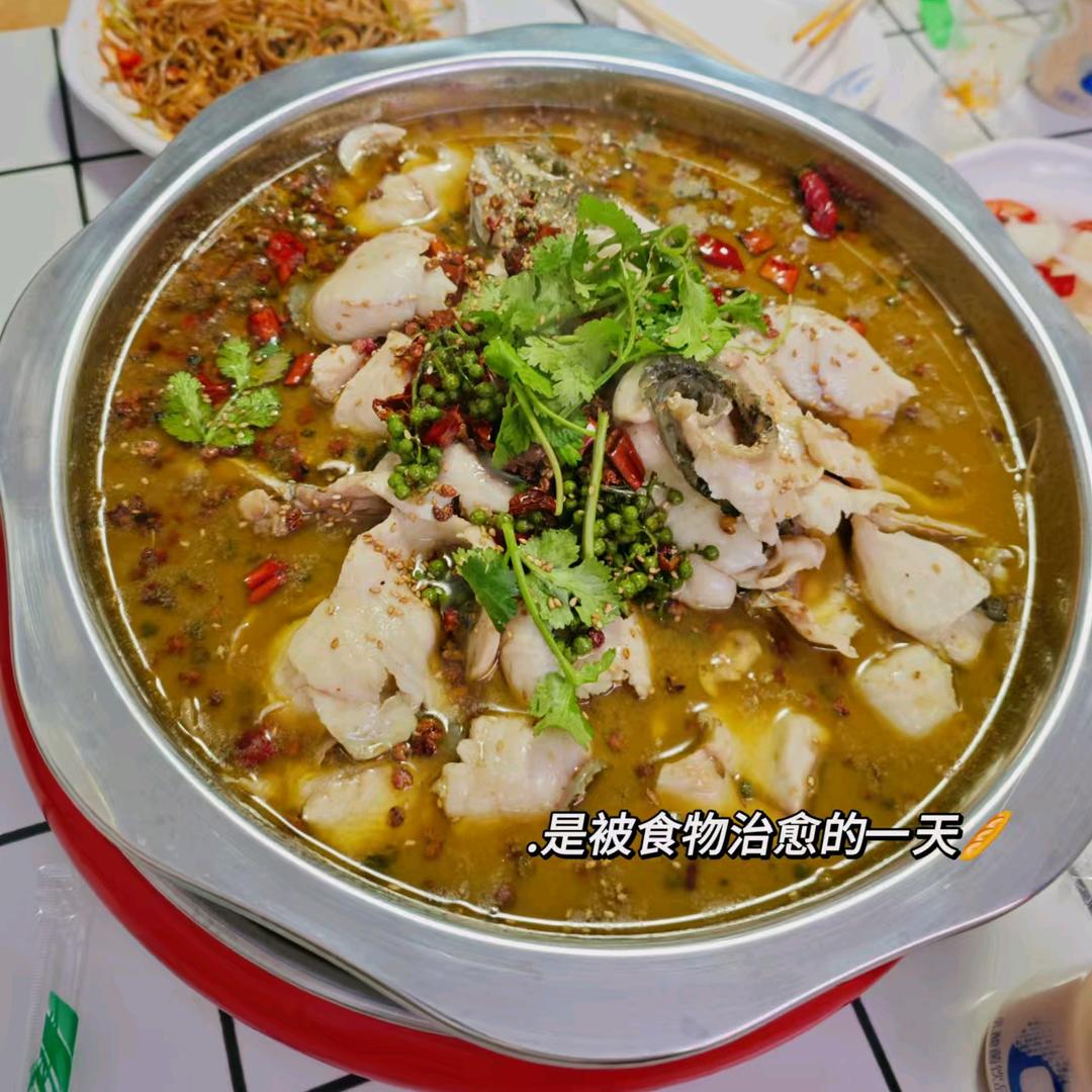 倩倩娃椒麻鱼火锅店