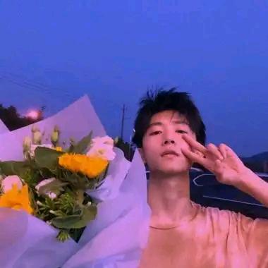 「小跟班」