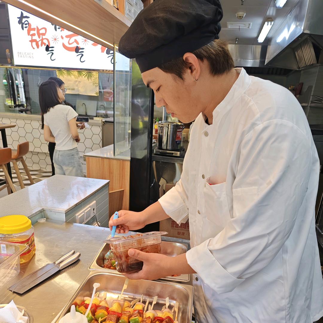 E人与料理台