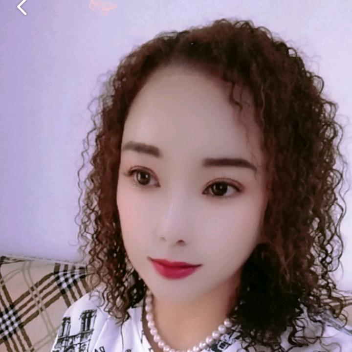 单身大姐专做蒜蓉麻辣小龙虾