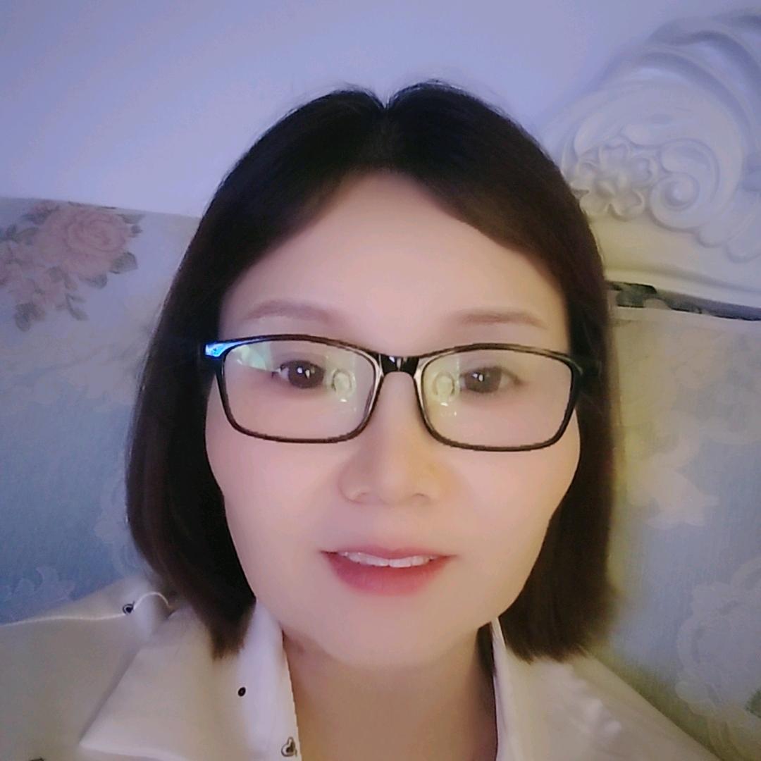 靳飞。