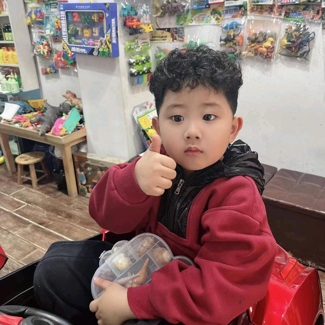 乖宝贝儿童专业理发