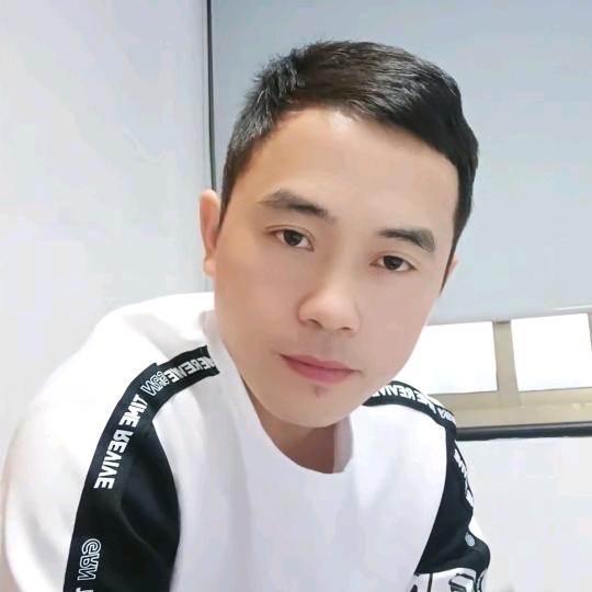 @工地哥☞周小坤