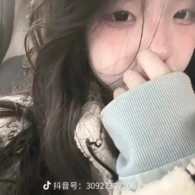 诗听璇૮₍◜ෆ◝.₎ა