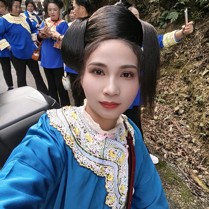 ^0^魂不附体的妞