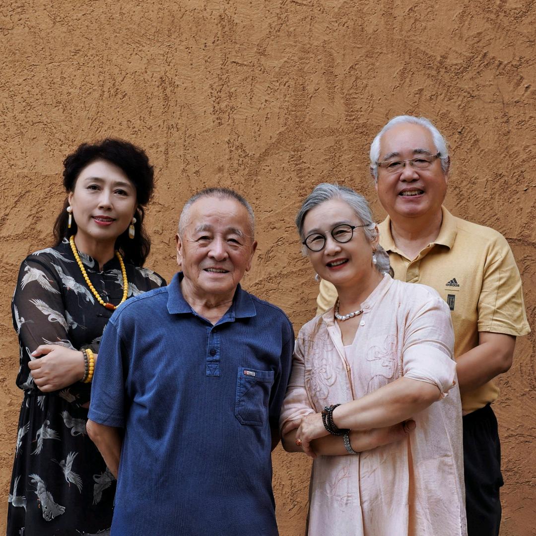 银发家族