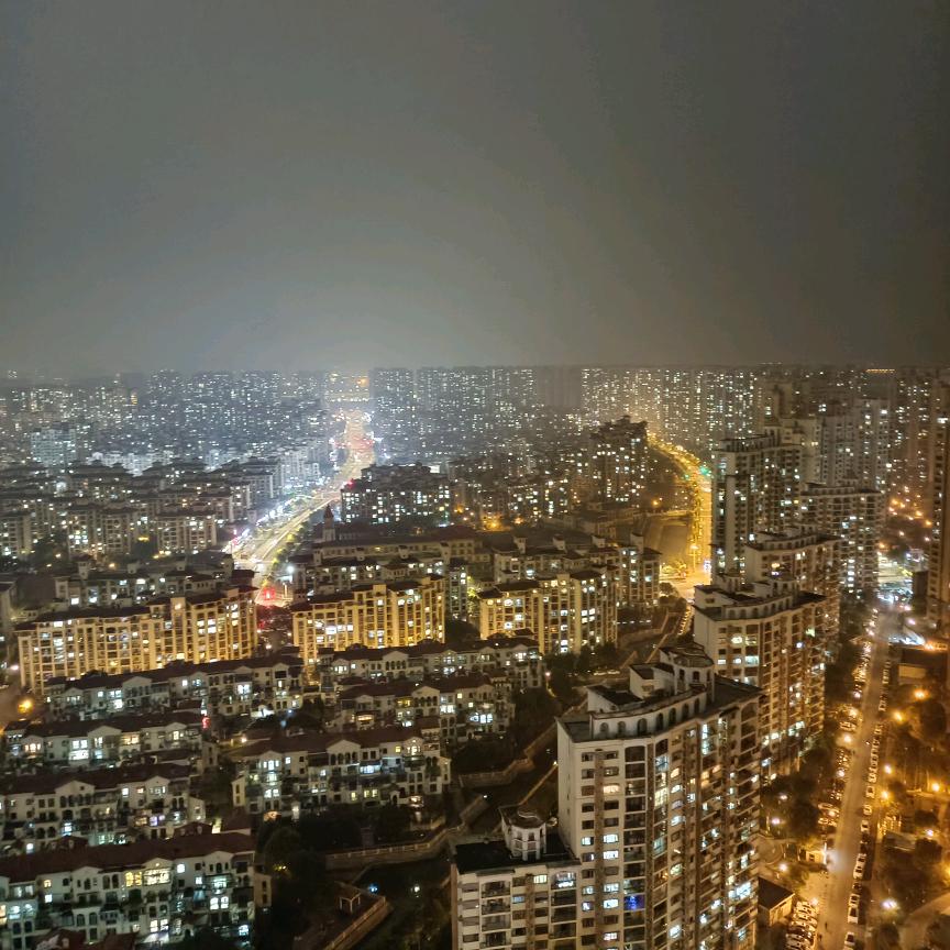 点根烟让寂寞弥漫